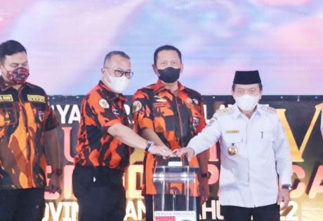 Gubernur Jambi Al Haris (Kanan) dan Bambang Soesatyo (Tengah), Adri SH, MH (Kiri) Calon kuat Ketua DPW Pemuda Pancasila 2022- 2027. Foto- Dokumen PP.