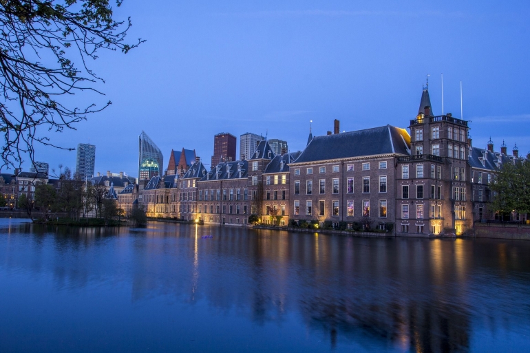 Sepotong hati yang tertinggal di Den Haag | foto: pixabay/RobVanDerMeijden—