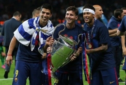 Trio Lionel Messi,Luis Suarez dan Neymar kala memenangkan Piala Champions 2105.Foto:Chris Brunskill/Getty Images/detik.com