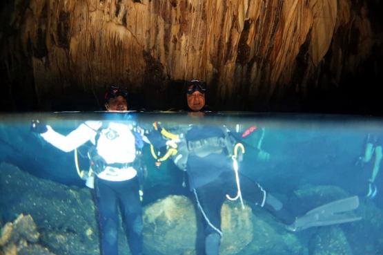 Pesona Keindahan Alam Di Laut Dan Darat Ambon Manise