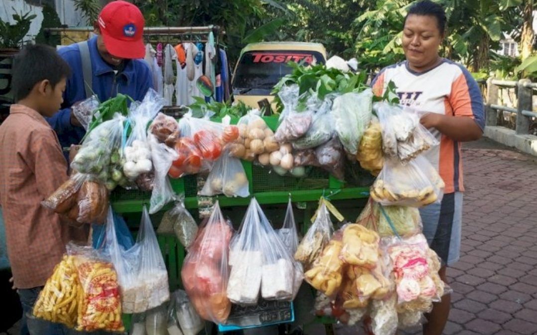 Ilustrasi pedagang sayur keliling (Foto: dero.ngawikab.id)