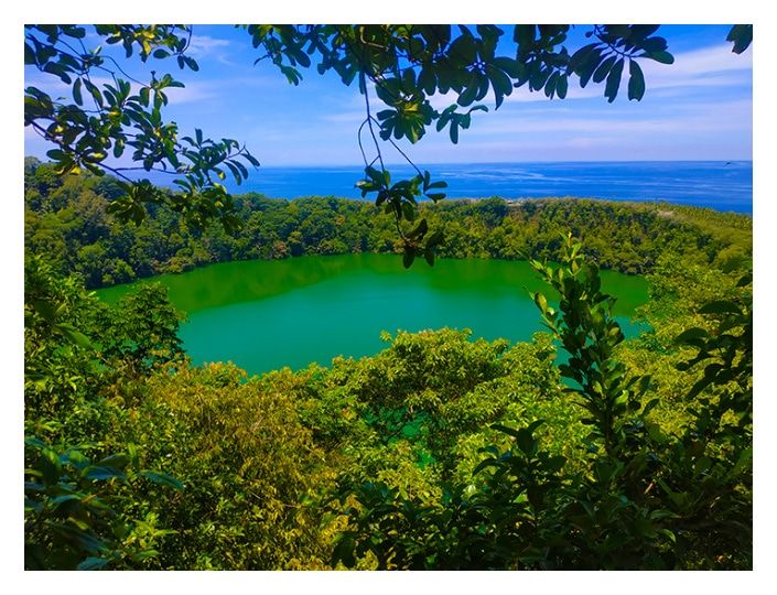 Danau Tolire Besar dipotret dari objek wisata Pulo Tareba (Dokpri)