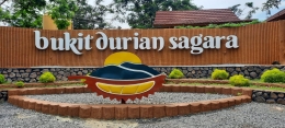 Bukit Durian Sagara yang ada di sekitar Pelabuhan Ratu (Sumber foto: dokumentasi pribadi)