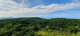 Panorama indah yang terlihat dari Bukit Durian Sagara (Sumber foto: dokumentasi pribadi)