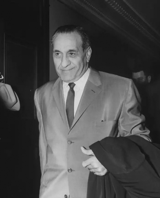 Tony Accardo. Sumber: Francis Miller/The LIFE Picture Collection/ www.biography.com