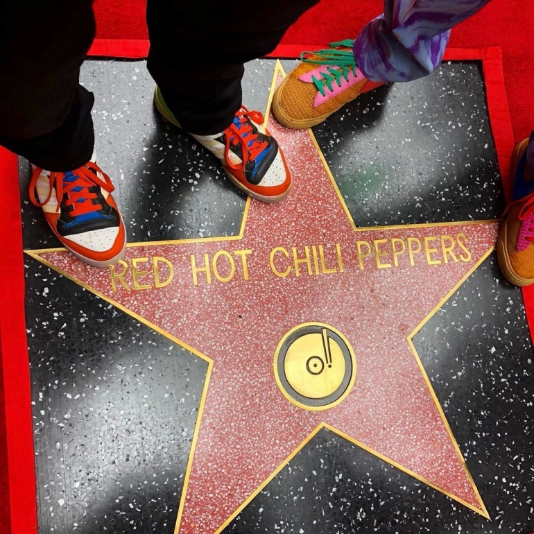 Instagram @chilipeppers
