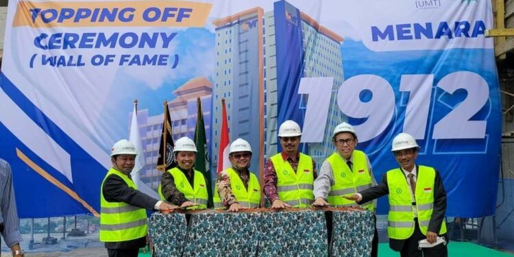 Acara Topping Off Menara 22 lantai UMT|dok. muhammadiyah.or.id