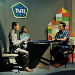 Penulis saat berada di Studio TVRI, Museum Penerangan (dokpri)