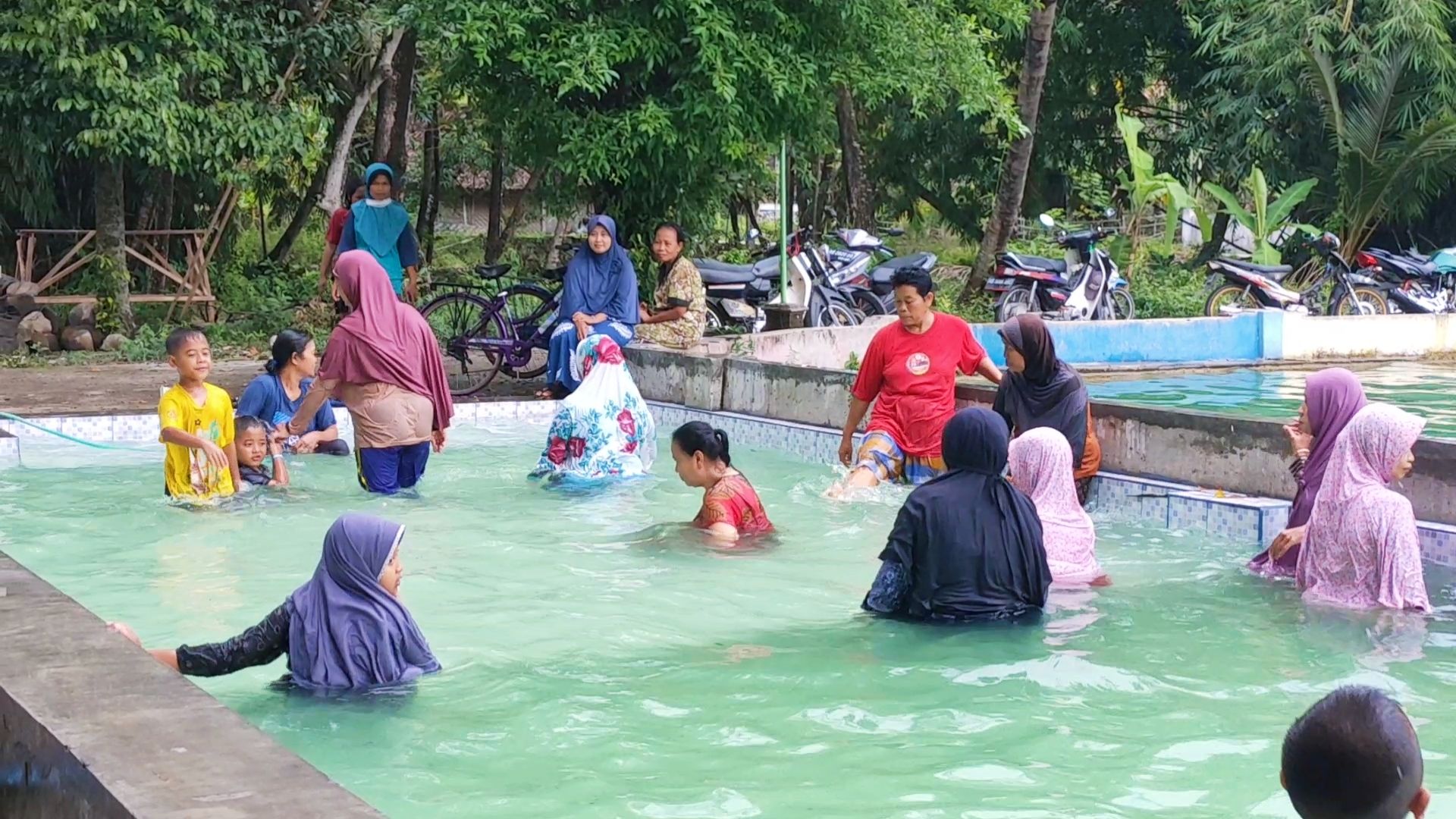 Tradisi Padusan di Sendang Ngruweng/dokpri