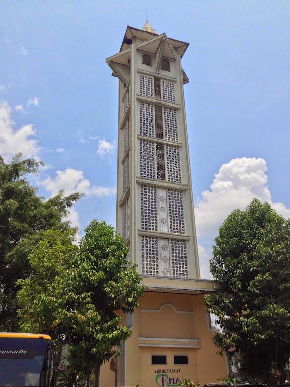 Image: Menara Masjid Agung Sumedang (by Merza Gamal)
