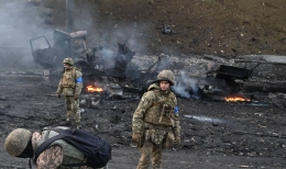 Tentara Ukraina Dalam Konflik Rusia-Ukraina. Sumber : japantimes.co.jp