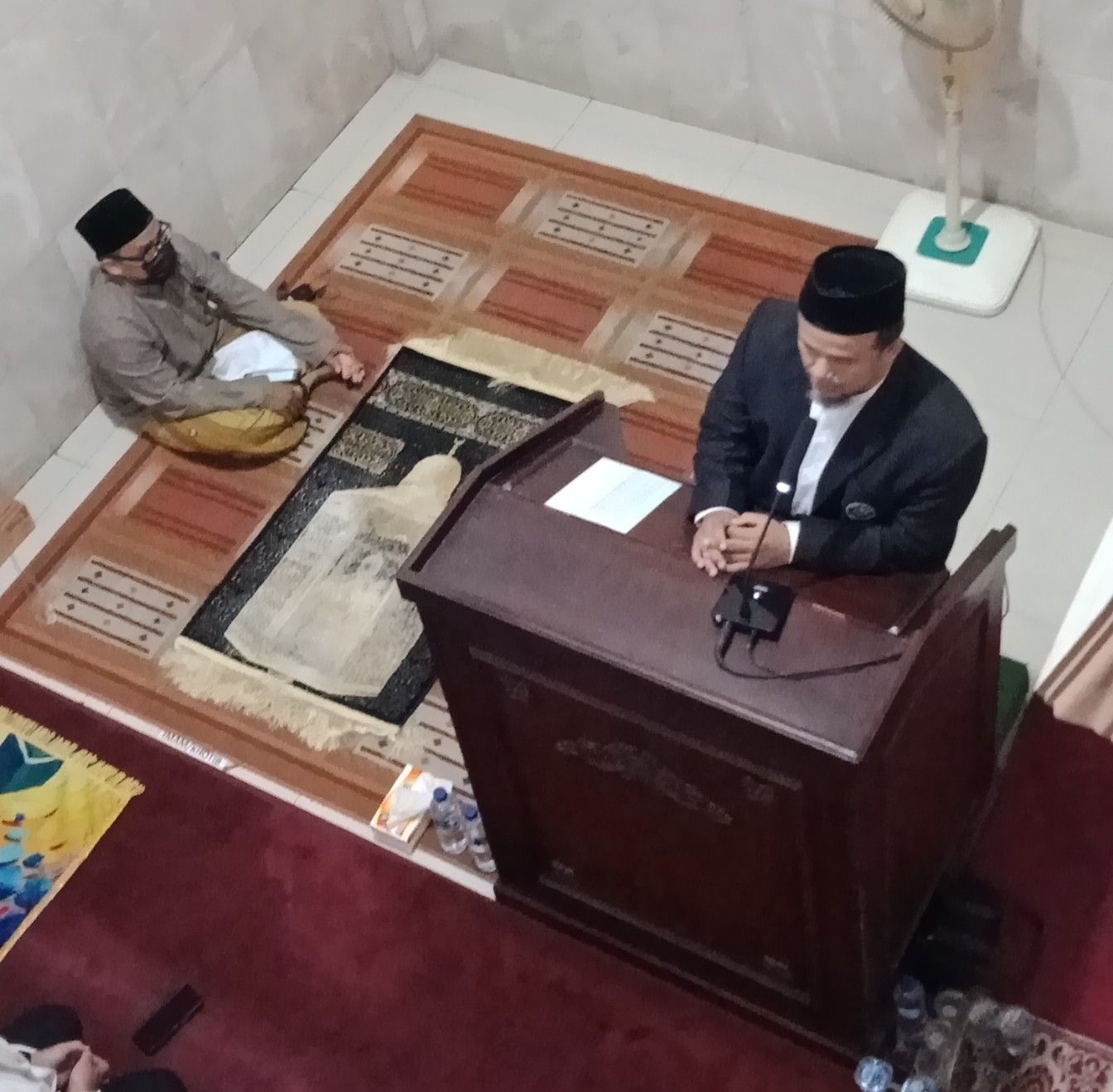 ustadz saat memberikan tausyiah Ramadhan (dokumen pribadi)