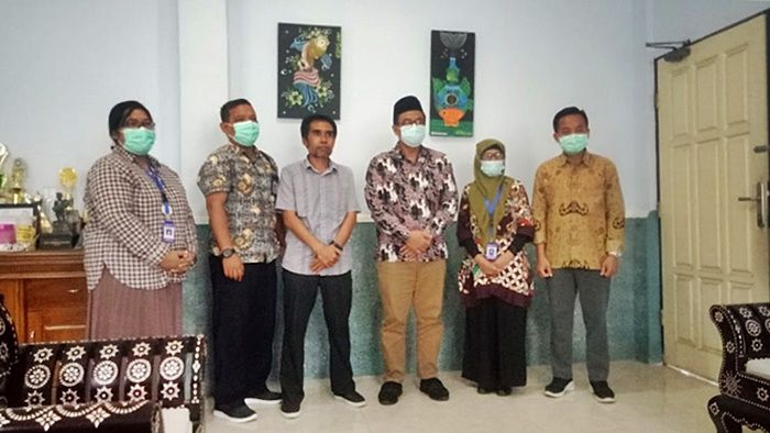 Tim Kantor Bahasa Provinsi NTB bersama Bapak Kadis Dikbud Lotim. Dokpri