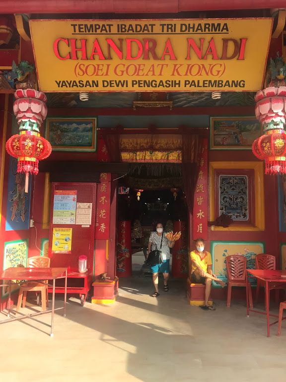 Image: Klenteng inidigunakan oleh umat Buddha, Tao, dan Konghucu (by Merza Gamal)