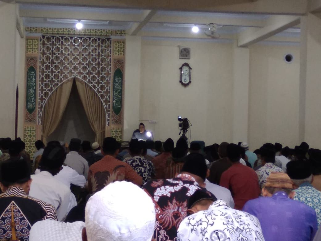 Pengajian Ihya di Aula Dalail Khoirot Ponpes Assalafiyah (Dok Latif)