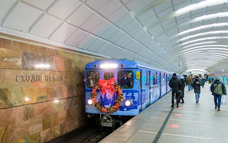 Kereta/metro Moskow  Sumber: Interfax via metro moskow
