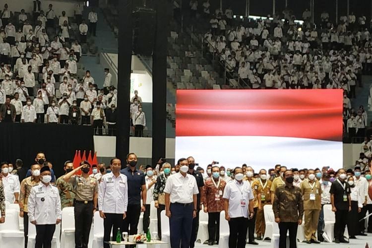 Presiden Jokowi, Mendagri, Menko Marves dan Mensesneg di Sulaturahim Nasional APDESI. Sumber: Dok. Sekretariat Presiden/nasional.kompas.com