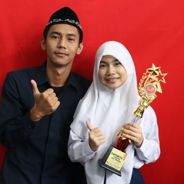 Rangga Mancala Putra bersama Amelia Nazwa Zahra
googletag.cmd.push(function() { googletag.display('div-gpt-ad-712092287234656005-412');});
