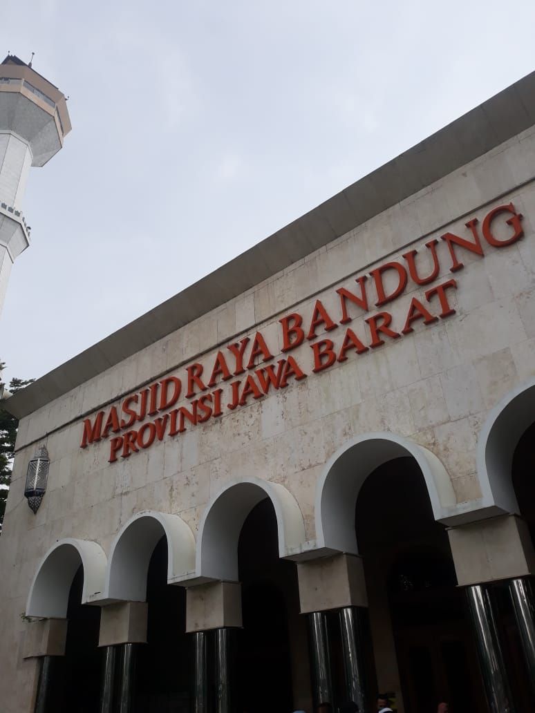 Masjid Raya Bandung (Foto Dokpri). 