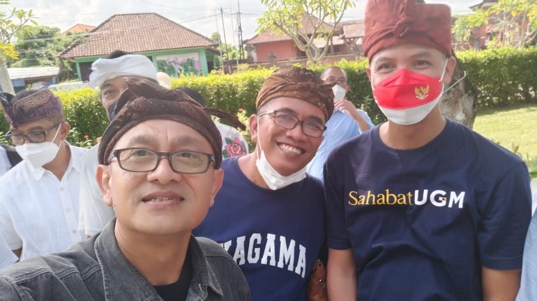 Dari kiri: Putu Suasta, Agung Putra, Ganjar Pranowo di Bali /Dokpri