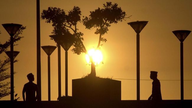 Ngabuburit Ramadhan bisa diisi dengan berbagai aktivitas bernilai pahala tinggi (Foto: Antara Foto/Abriawan abhe, sumber: cnnindonesia.com