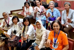 Aktivis perempuan yang memperjuangkan RUU TPKS di Rapat Panja DPR.
