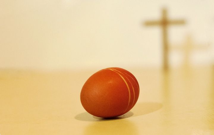 Telur lambang kehidupan baru. Benda yang erat kaitannya dengan Paskah (foto: pxhere.com)