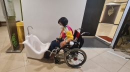 Dokumentasi pribadi. Ketika sebuah produk baru diperkenalkan sebagai salah satu fasilitas untuk kaum disabilitas dan prioritas (lansia)