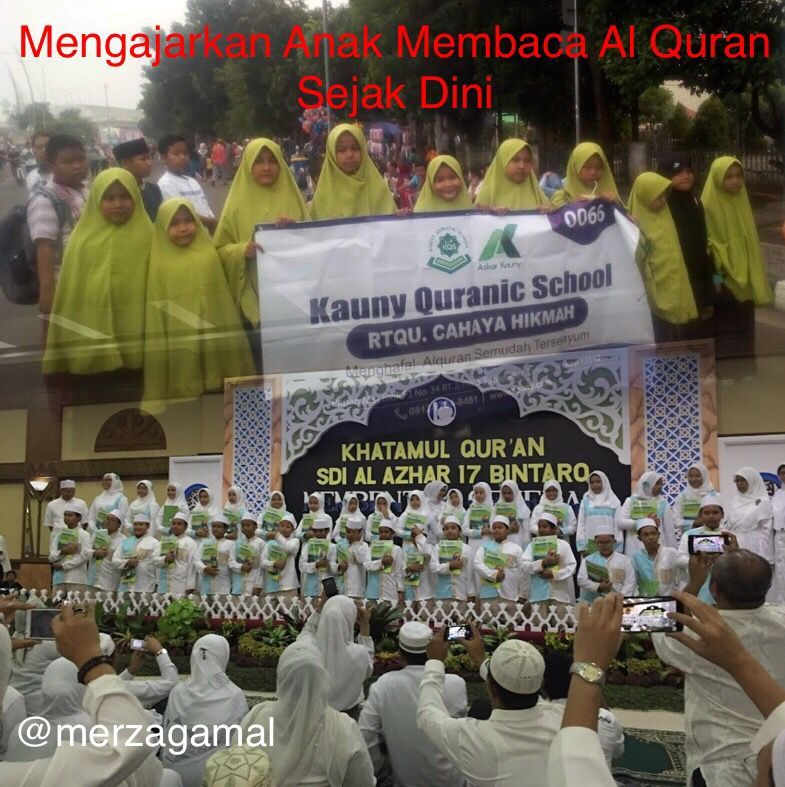 Image: Mengajarkan anak membaca Al Quran sejak dini (by Merza Gamal)