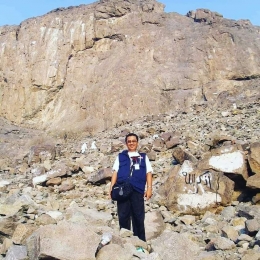Saya di kaki Jabal Nur sebelim pendakian (dokpri)