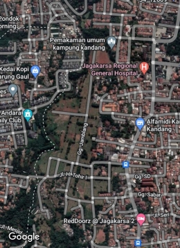 Letak geografis TPU Kampung Kandang, Jakarta Selatan. Pemakaman berada di koridor Gang Jamblang dan Jl. H. Tohir I (Tangkapan layar Google Map)