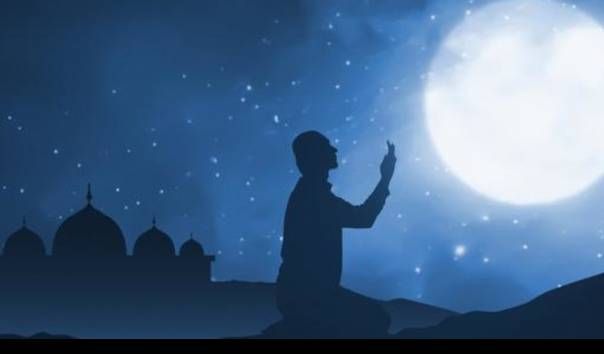 Ilustrasi salat malam lailatul qadar saat Ramadan:  Instagram via Kompas.tv