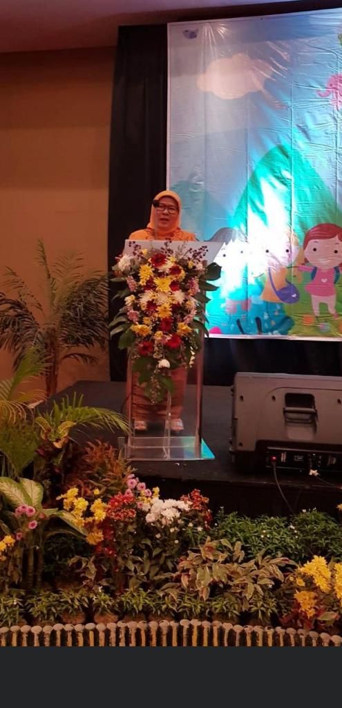 Dra. Erlis Syarif,membuka Giat Mabit (foto: dokpri)