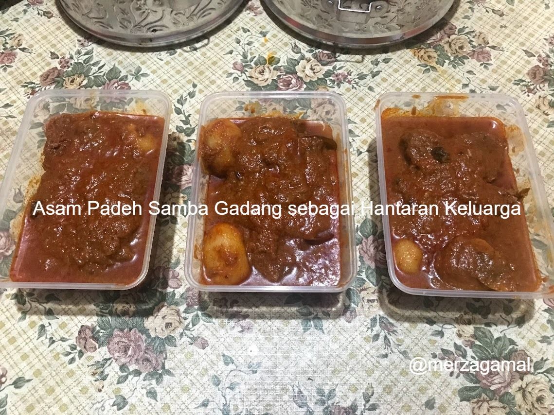 Image: Asam padeh samba gadang bisa juga menjadi hantaran untuk silaturahim keluarga di hari raya Idul Fitri (by Merza Gamal)