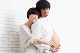 Saat pria dan wanita bertukar peran. (Poster serial Jepang He's Expecting/IMDB via kompas.com)