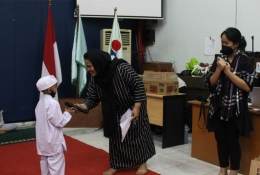 Dokumentasi Pada Saat Sesi Tanya Jawab oleh MC Cantika Auereal bersama Anak Yatim dari Panti Asuhan Al'Khairiyah (Dok. pribadi)
