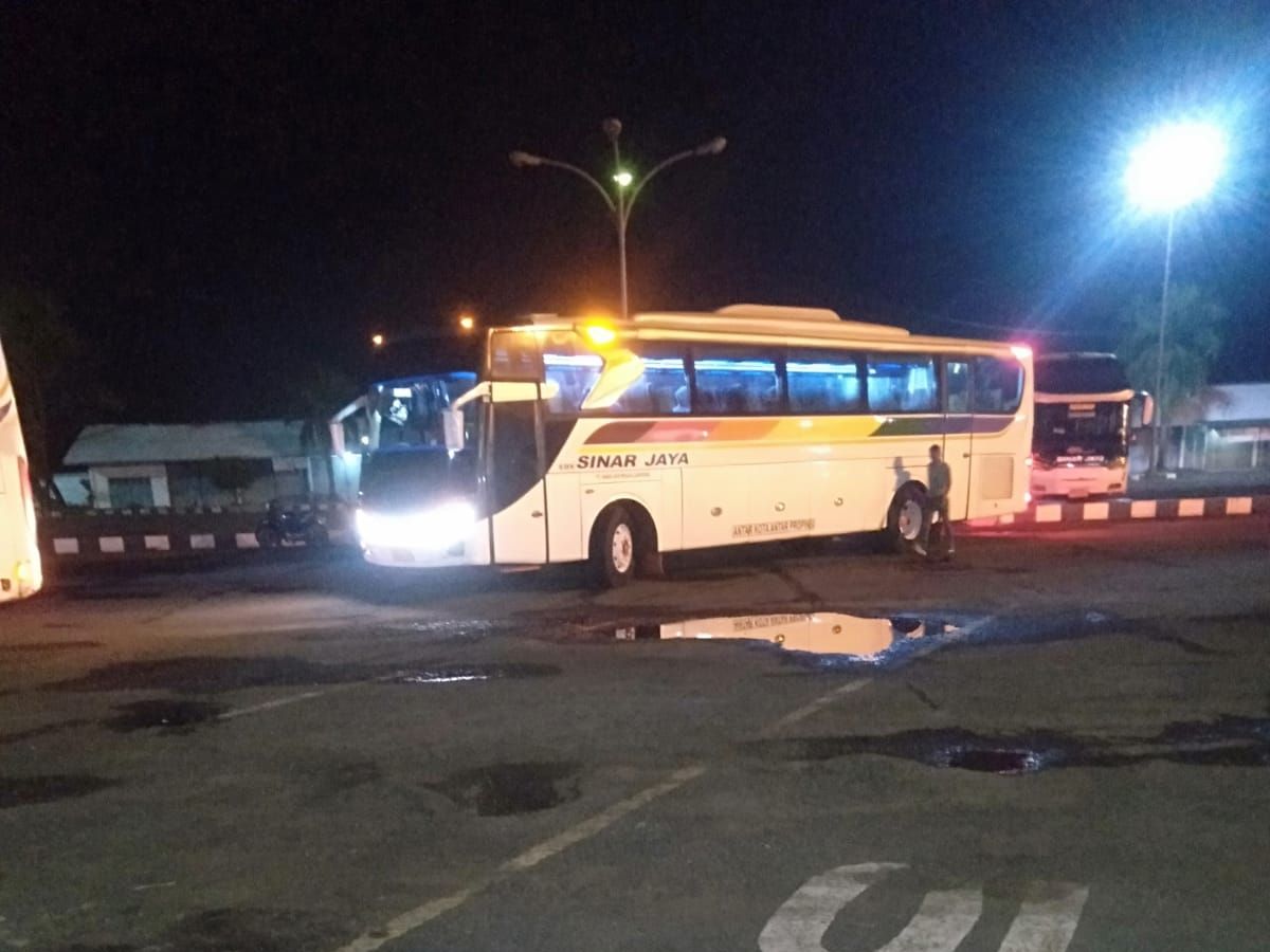 Gambar diambil saat menunggu bus di Terminal. Dokpri