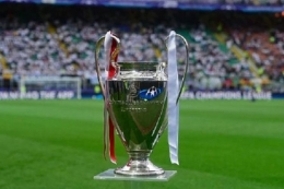 Trofi Liga Champions UEFA (Sumber : kompas.com)
