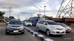 Antrean kendaraan pemudik menuju Pelabuhan Merak 29/4/2022 (Dokumentasi pribadi)