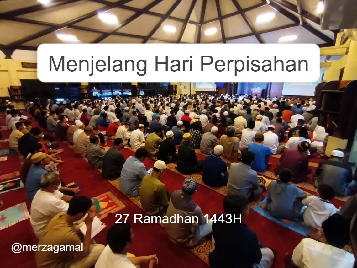 Image: 27 Ramadhan 1443H di Masjid Raya Bintaro Jaya (by Merza Gamal Properties)