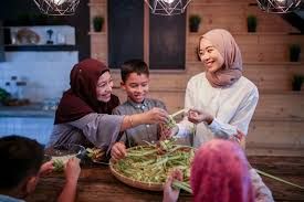 Gambar diadopsi dari https://blog.spacestock.com/tips-persiapan-lebaran/