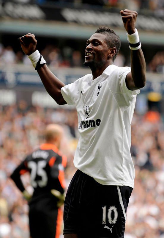Emanuel Edebayor saat ini pemain termahal Tottenham, Foto : dailysabah.com
