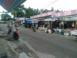 Foto: Suasana Pasar Pinasungkulan Sagrat Kota Bitung, sepi pembeli/Ramadianto Machmud