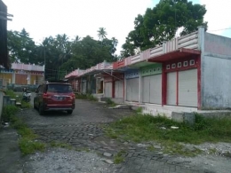 Foto: Kios pasar Pinasungkulan mulai banyak ditinggalkan penjual/Ramadianto Machmud