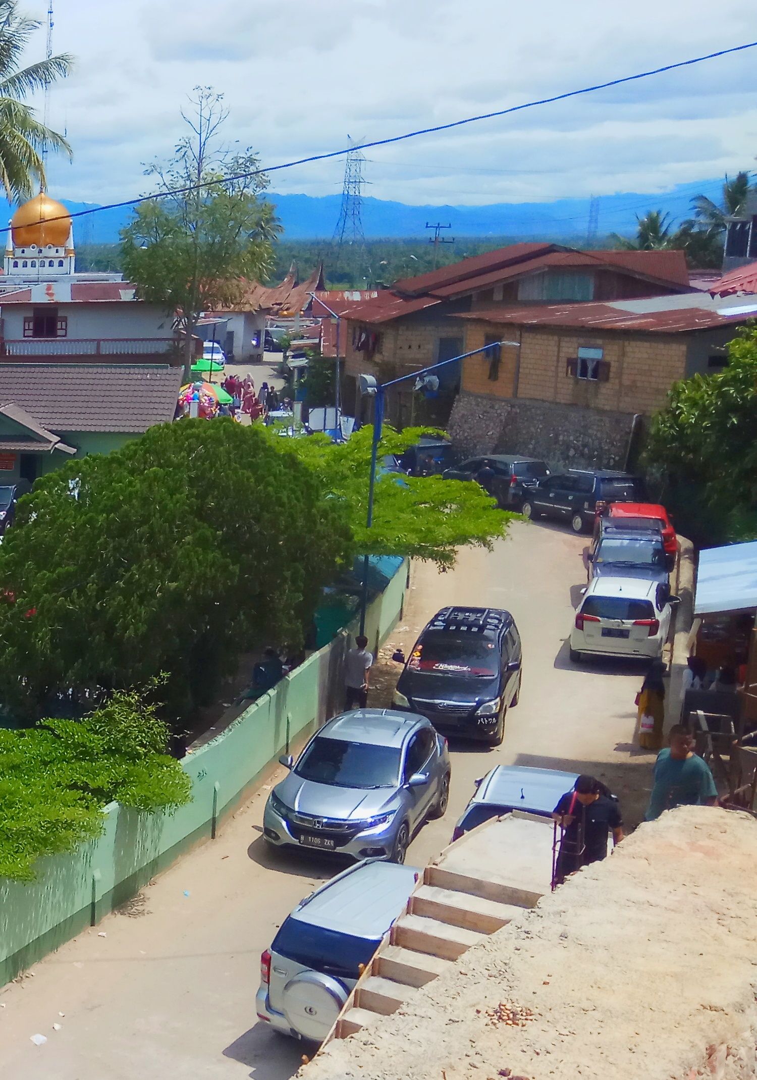 Suasana memasuki area pemandian Batang Tabik (Dokpri)