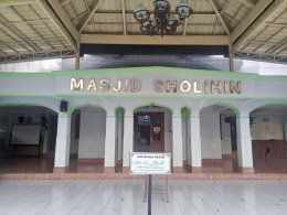 Masjid Sholihin Solo - Sumber : Dokumen Prama R. Putranto