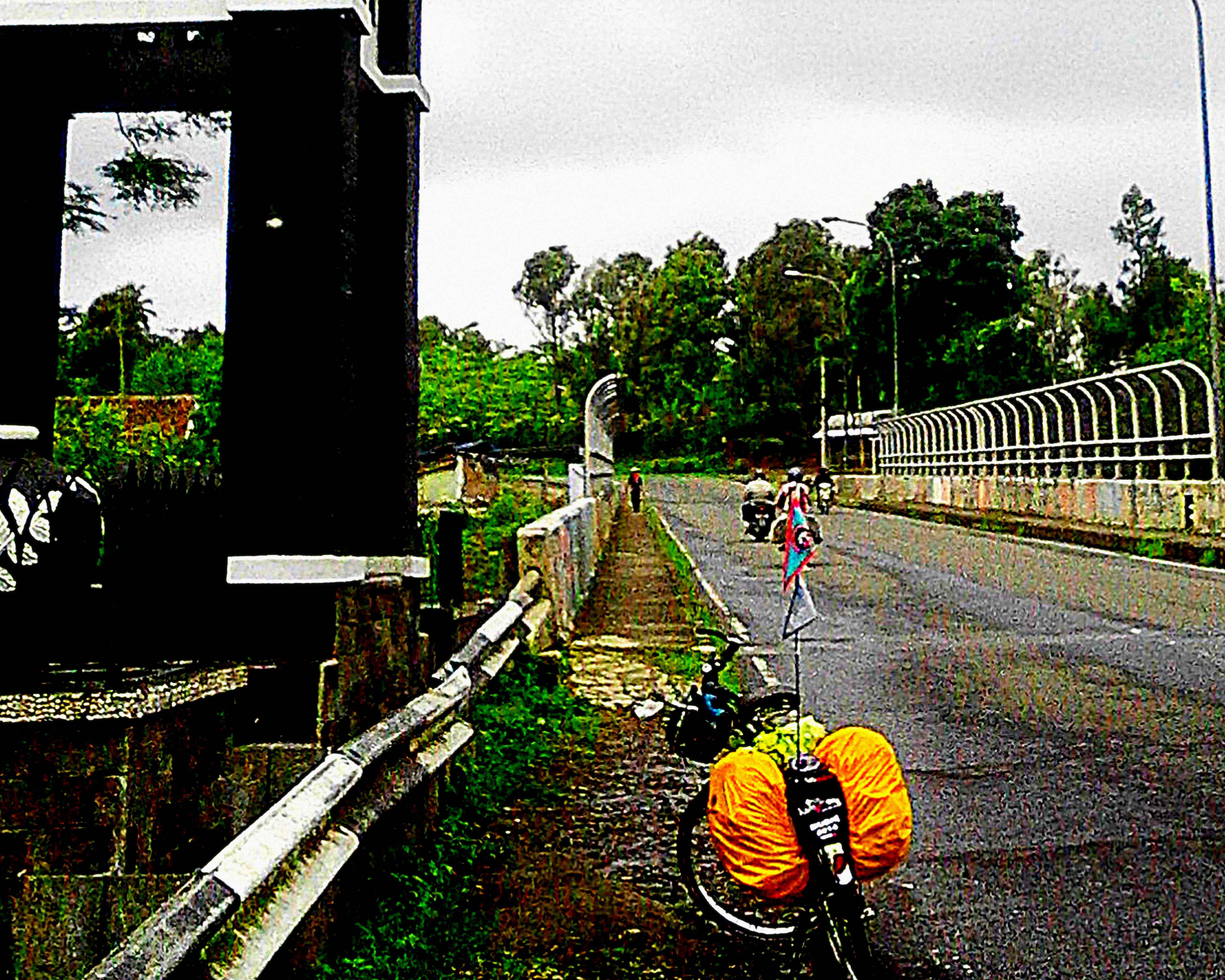 Perbatasan Antara Kab. Bdg Barat dengan Kab. Purwakarta yang kini sepi sejak ada tol Cipularang (dokpri)