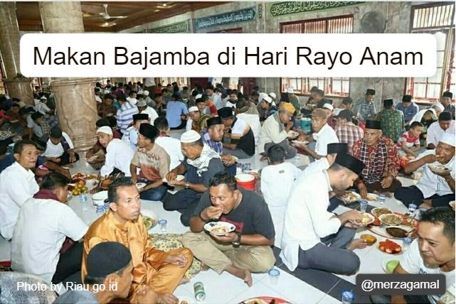 Image: Makan bajamba di Hari Rayo Anam (by erza Gamal)