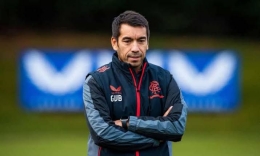 Giovanni Van Bronckhorst, pelatih Glasgow Rangers asal Belanda (Theguardian.com)