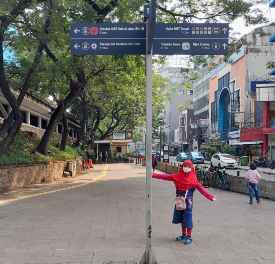 Trotoar lebar di jalan masuk Terowongan Kendal, sumber: dokumentasi pribadi